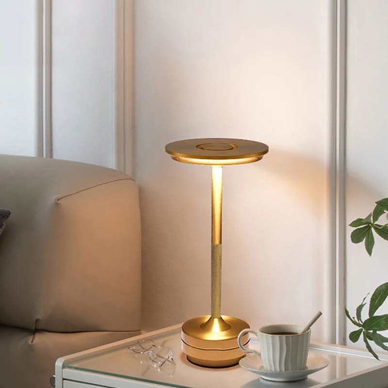 Luminária de Mesa LED Sem Fio Metal Recarregável