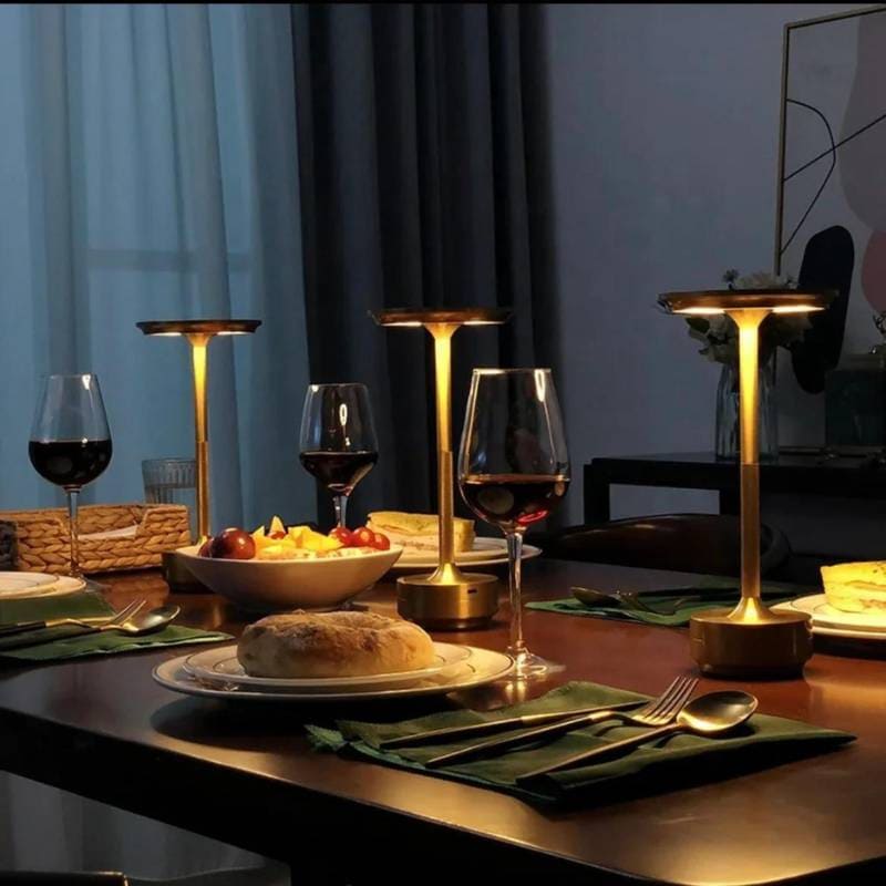 Luminária de Mesa LED Sem Fio Metal Recarregável