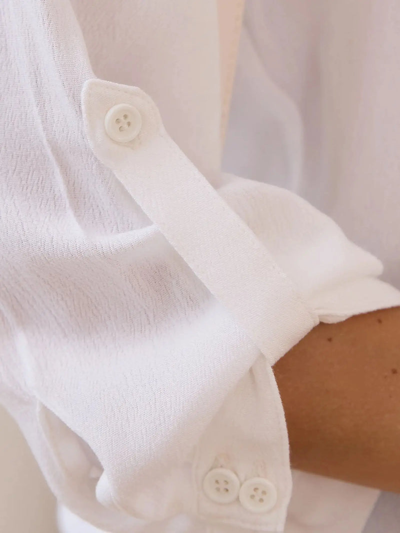 Blusa Feminina Carson de Negócios - Gola em V com Decote - Refrescante ao Calor